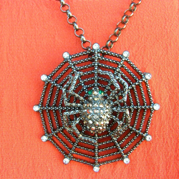 Jeweled Spider Necklace-HALLOWEEN - Picture 1 of 3